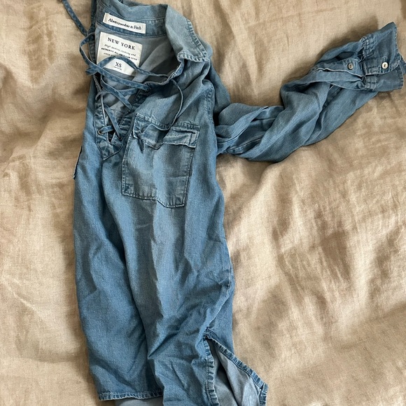 Aberocmbie long sleeve - Picture 2 of 2